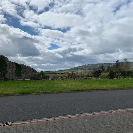 Two Bedroom Town House Beside The River Barrow * Carlow