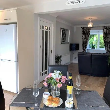 Two Bedroom Town House Beside The River Barrow