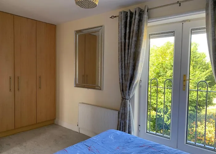 Semesterbostad Two Bedroom Town House Beside The River Barrow