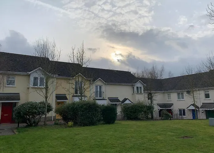 Two Bedroom Town House Beside The River Barrow Semesterbostad