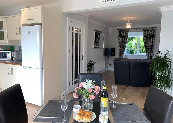 Two Bedroom Town House Beside The River Barrow